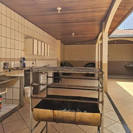 Вилла Clube "Casa Da Rua 3" Порту-Велью Экстерьер фото